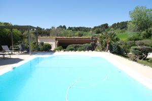 Air-conditioned villa with heated pool, Luberon, in Puget - 10 people