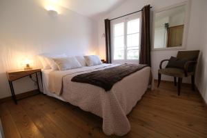 Villas Air-conditioned villa with heated pool, Luberon, in Puget - 10 people : photos des chambres