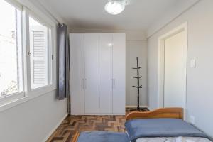 Familiar II 2km da PUC II 4km do Centro ll Wi-Fi 500 Mega ll 780m da Av Ipiranga ll 2km Hospital São Lucas PUCC ll 4,9km da Rodoviária ll 8km do Aeroporto ll