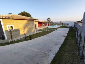 Férias com Piscina e Diversão, Reserve a Chácara Delira!