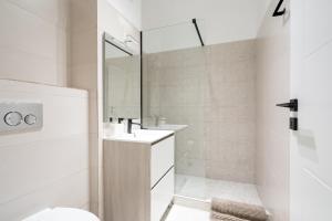 Plaza Residence Studio 214