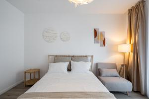 Plaza Residence Studio 214