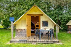 Campings Camping Les Ballastieres - Vosges du Sud : photos des chambres
