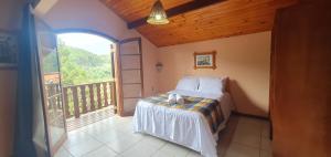 CASA AMARELA com estacionamento e Wi-Fi em Monte Verde MG