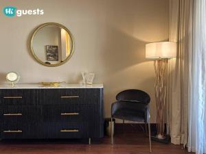 Higuests - Luxurious 2BR Haven in Iconic Palm Jumeirah
