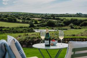 Shepherds Hut at Chenhall Farm