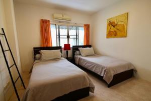 3 bedrooms Semi-Detached with Pool near Kamala Beach