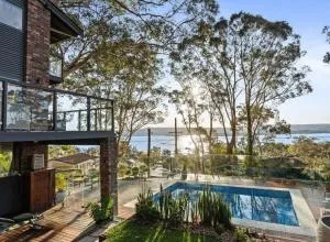 うち Uchi at GreenPoint - Koolewong