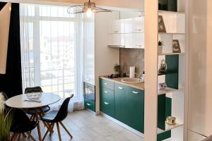 Marine Vibes - Pool & Spa Beach Resort