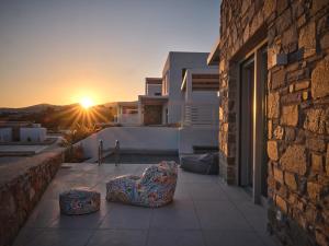 Carla villa with panoramic sea views in Paros