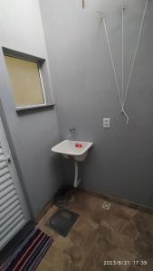 Orlando Braz Mini Apart