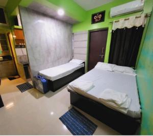 Golden Sun, Laxmi Nivas