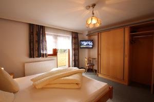 Ferienwohnung im Zentrum von Kappl Paznauntal PAZN100 by FeWo-PLAN