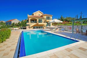 Villa Emelisse by Villa Plus