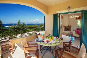 Villa Emelisse by Villa Plus