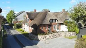 Sütjers Hüs - kleines Nest - Oldsum