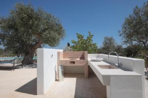 TD Marlù Luxury Trulli Experience with Stunning Pool