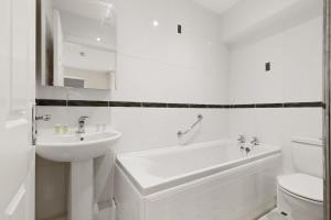 The Lookout at Goscar - Perfectly positioned Tenby apartment with views