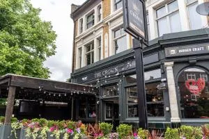 PubLove @ The Crown, Battersea - Shoreham-by-Sea