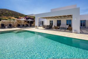 The Gallery Home - Elegant Villa In Antiparos