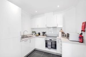 St Marys Retreat By Your Lettings Short Lets & Serviced Accommodation Peterborough With Free WiFi,Parking And More