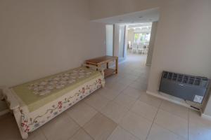 Check and Home - Casa Peña - 6 Huéspedes Reciclada en Playa Grande con Cochera