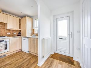 Charming Coastal Home with Garden - Pass The Keys
