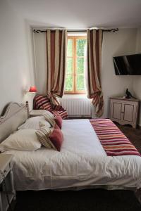 Hotels Hostellerie de la Tour d'Auxois : Chambre Double Charme 