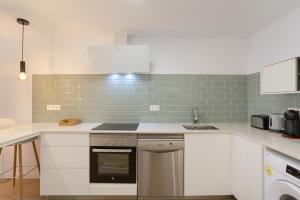 Strada Suites Las Canteras