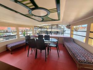 Bayloft Houseboats and Tours