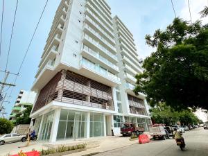 Apartasuite para estrenar en el Rodadero Sky Tower - By Bedviajes