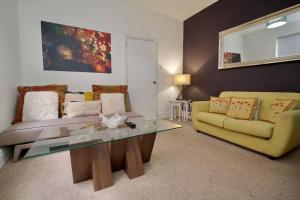 6BR, Free Parking, WiFi, SmartTVs, Sleeps 16