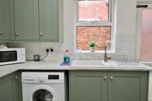 6BR, Free Parking, WiFi, SmartTVs, Sleeps 16