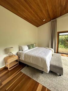 Refugio Monteverde house, privacy & ocean view!