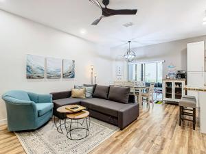 4 BR Family Fun Island Beach House at Regal Palms