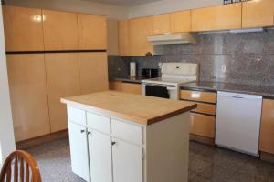 Vineyard & Craft House - Rare 6 bedroom Gem in Picton - 4hvězdičkové hotely ve městě Picton