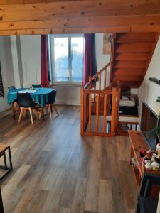 Appartements Duplex14h 1er etage jardinet 1 parking ou studio14B rdc terrasse sans parking : photos des chambres