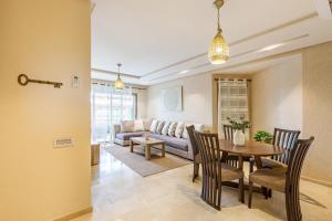 garden and pool view 3 rooms 10min to town center