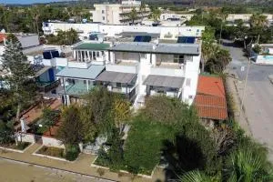 Salento Case Vacanza di Massimo Ferilli - Dimora Rosa - Torre Mozza