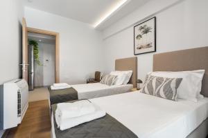 Comfy Apt terrace and parking 800m to old town and beach