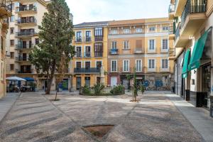 Chic Stay in Heart of Town