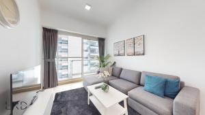 Chic Urban Retreat in Business Bay
