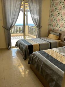 Villa Denis, Marine Drive, Coral Bay