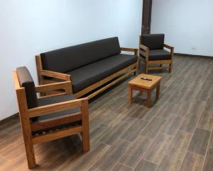 Spacious 3-bedroom and 2 bathroom home with private pool and patio and free Wi-Fi