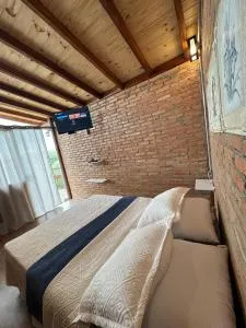 Chacrinha pousada e restaurante - بوسينهوس دو ريو فيردي