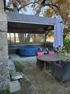 Maison du Lac avec jacuzzi privatif en option - Fossemagne