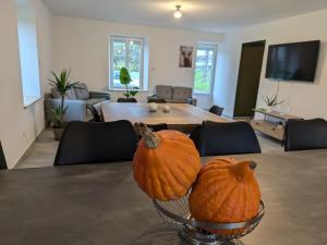 Maison chaleureuse avec Wifi à Sainte-Barbe - FR-1-589-753