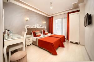 Deluxe Double or Twin Room room in Deluxe Newport Hotel
