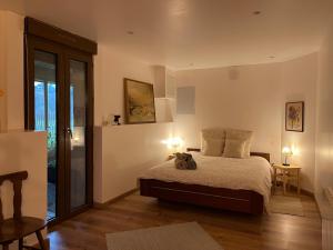 Little Loue, au bord de la rivière