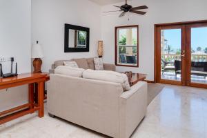 Residences at Barrier Reef 11B Partial Ocean View 2 BR by Stay Floreo